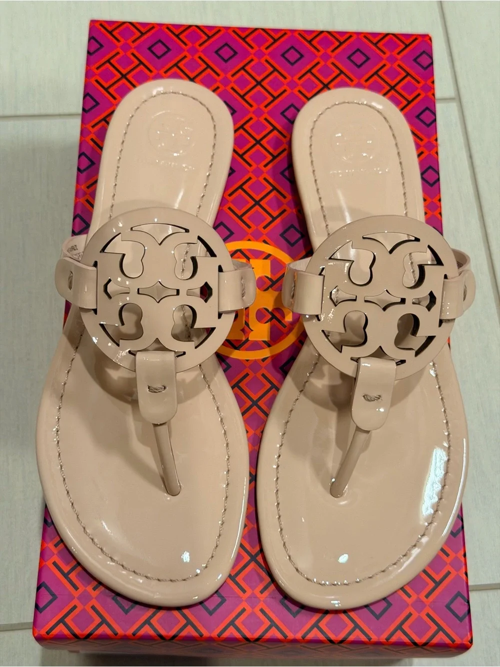 Tory Burch Patent Leather Miller Sandals in Sea Shell Pink